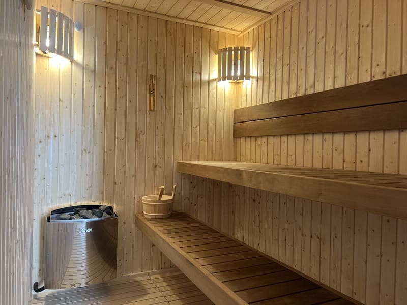 2 bedroom Apartment for sale in Fuengirola with pool garage - € 969,000 (Ref: 8445910)