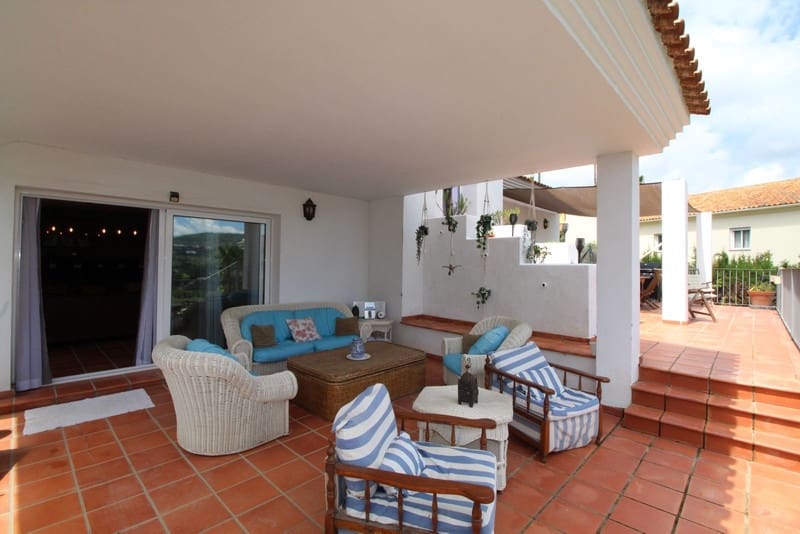 5 soveværelse Villa til salg i Sotogrande med swimmingpool garage - € 1.080.000 (Ref: 8450735)