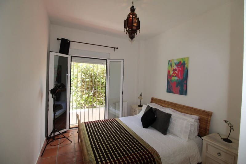 5 soveværelse Villa til salg i Sotogrande med swimmingpool garage - € 1.080.000 (Ref: 8450735)