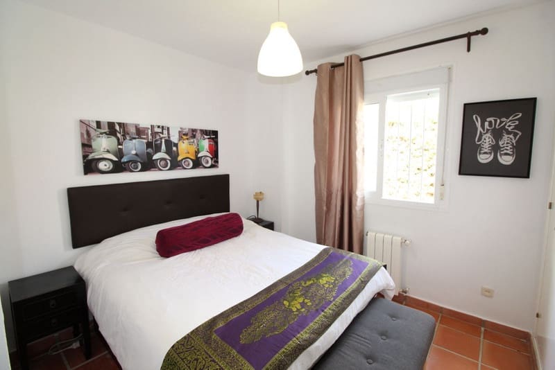 5 soveværelse Villa til salg i Sotogrande med swimmingpool garage - € 1.080.000 (Ref: 8450735)