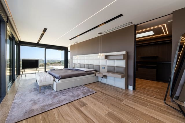 5 sypialnia Willa na sprzedaż w Sotogrande, San Roque z basenem garażem - 4 750 000 € (Ref: 8460358)