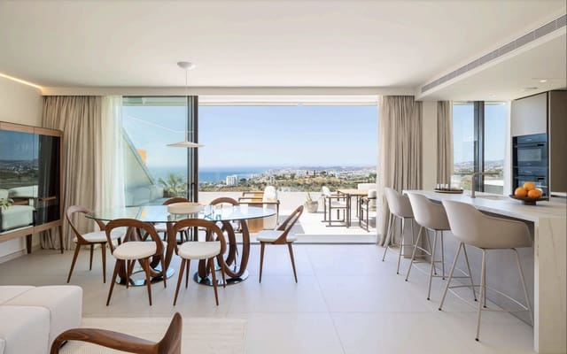 3 slaapkamer Penthouse te koop in El Higuerón, Fuengirola met zwembad garage - € 1.450.000 (Ref: 8461982)