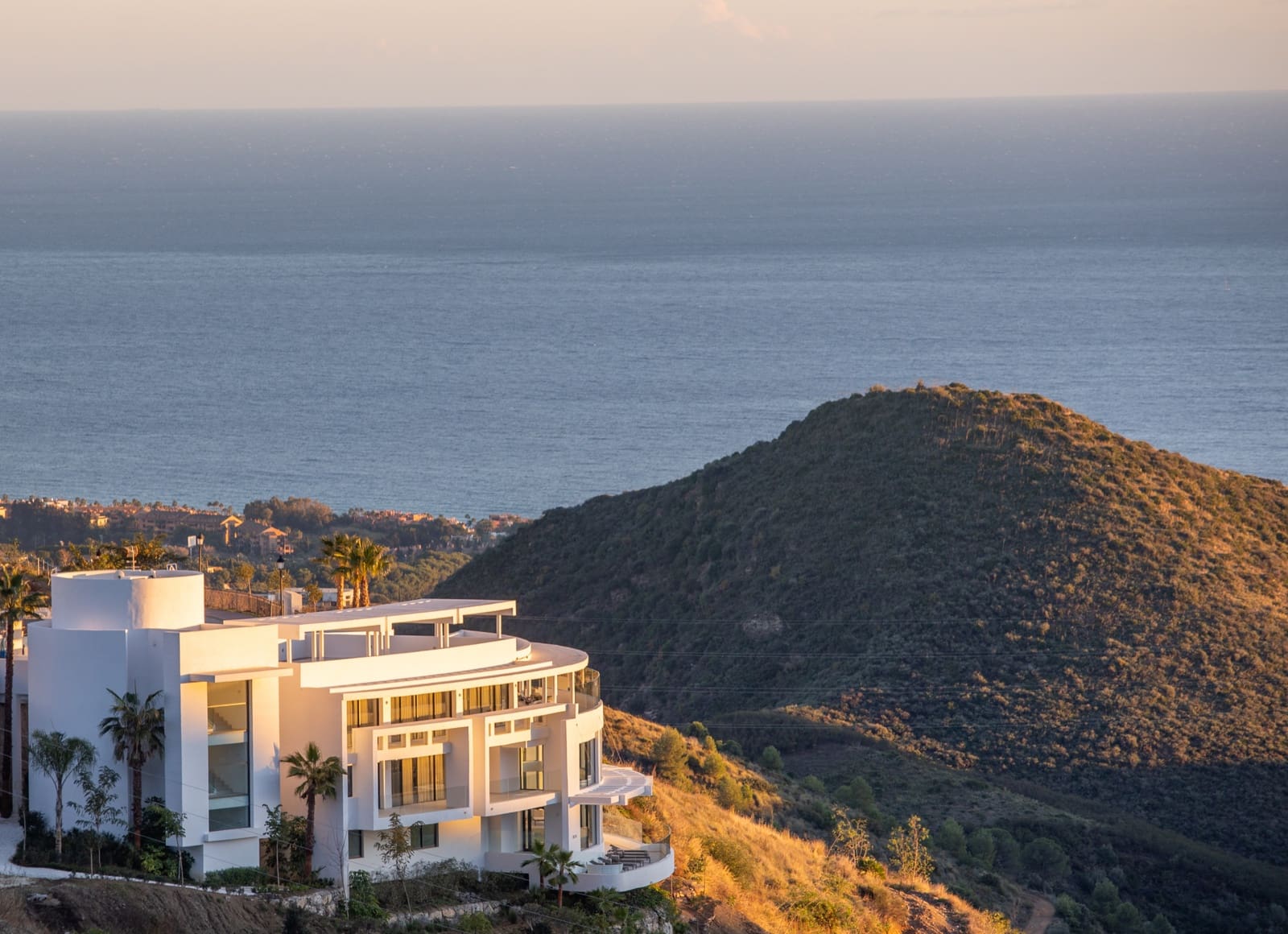 3 bedroom Penthouse for sale in Marbella with pool garage - € 1,595,000 (Ref: 8468564)