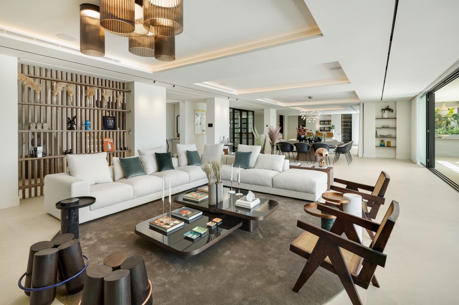 6 bedroom Villa for sale in Marbella with pool garage - € 12,450,000 (Ref: 8468815)