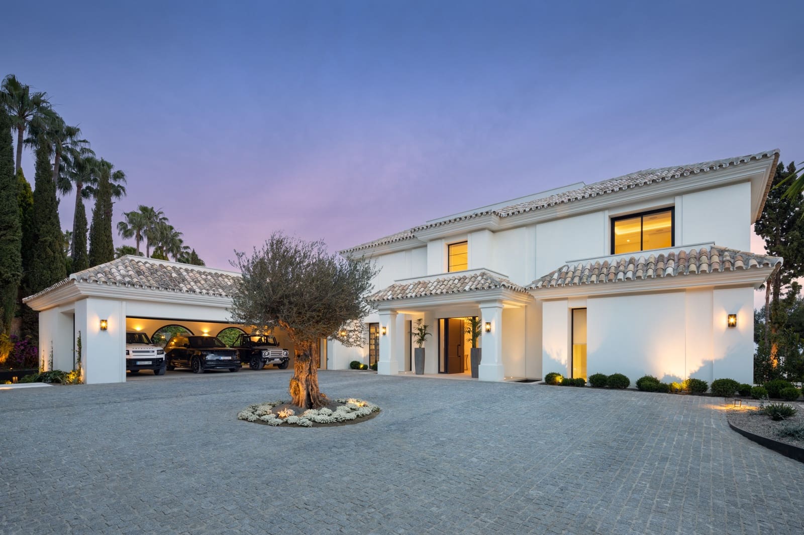 6 bedroom Villa for sale in Marbella with pool garage - € 12,450,000 (Ref: 8468815)