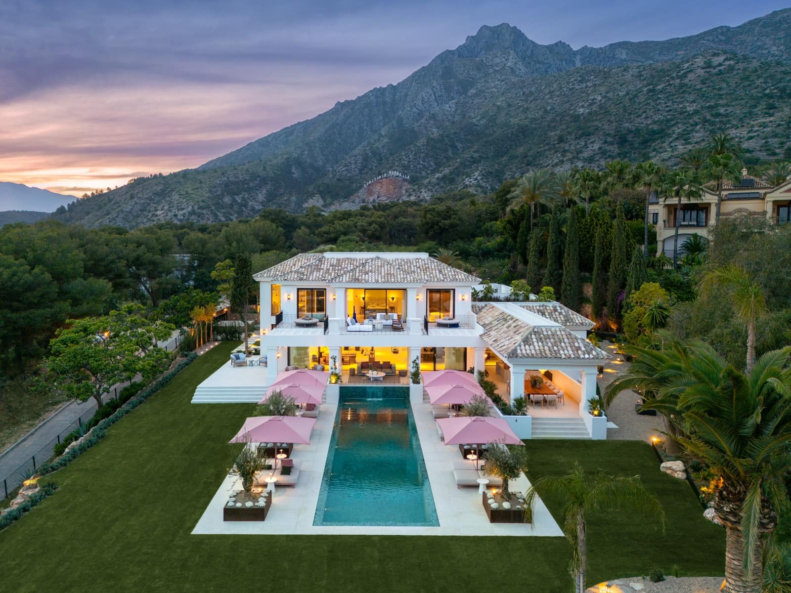 6 bedroom Villa for sale in Marbella with pool garage - € 12,450,000 (Ref: 8468815)