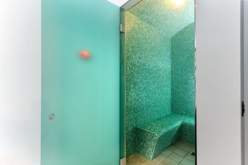 4 bedroom Villa for sale in Manilva with pool garage - € 3,450,000 (Ref: 8490927)