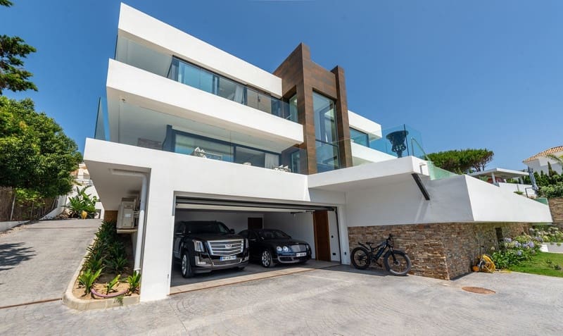 4 sovrum Villa till salu i Manilva med pool garage - 3 450 000 € (Ref: 8490927)