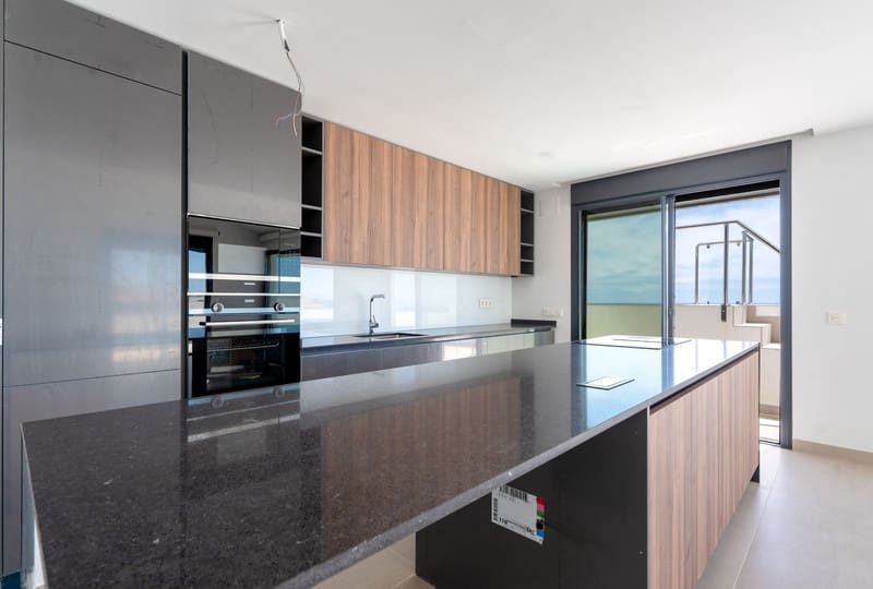 3 sypialnia Penthouse na sprzedaż w Fuengirola z basenem garażem - 1 850 000 € (Ref: 8493495)