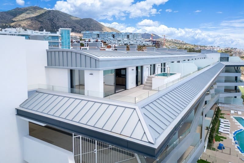 3 sypialnia Penthouse na sprzedaż w Fuengirola z basenem garażem - 1 850 000 € (Ref: 8493495)