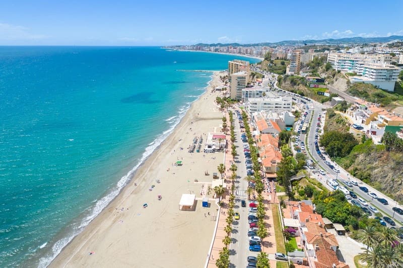 3 sypialnia Penthouse na sprzedaż w Fuengirola z basenem garażem - 1 850 000 € (Ref: 8493495)