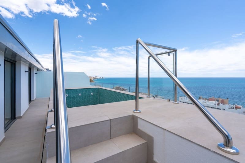 3 sypialnia Penthouse na sprzedaż w Fuengirola z basenem garażem - 1 850 000 € (Ref: 8493495)