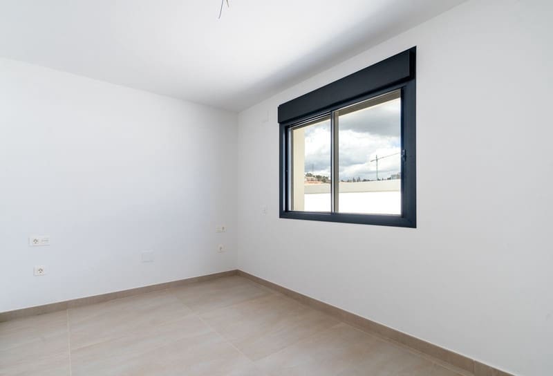 3 soveværelse Penthouse til salg i Fuengirola med swimmingpool garage - € 1.650.000 (Ref: 8493495)