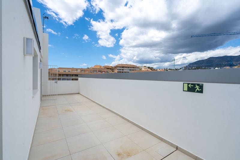 3 soveværelse Penthouse til salg i Fuengirola med swimmingpool garage - € 1.650.000 (Ref: 8493495)