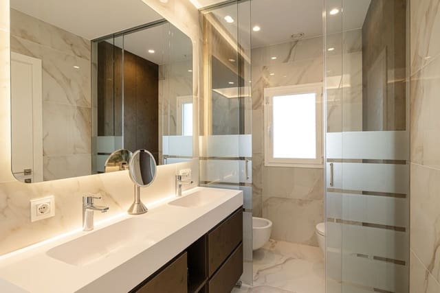 6 slaapkamer Villa te koop in El Paraiso, Estepona met zwembad garage - € 2.750.000 (Ref: 8493496)