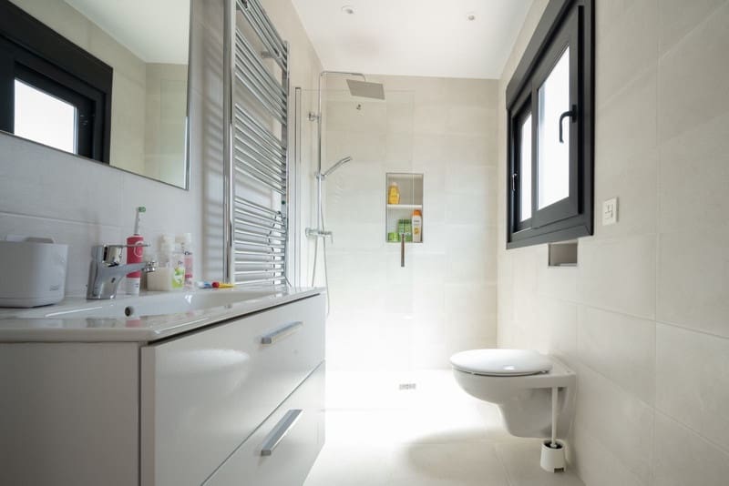 3 bedroom Villa for sale in Marbella with pool garage - € 1,675,000 (Ref: 8493503)