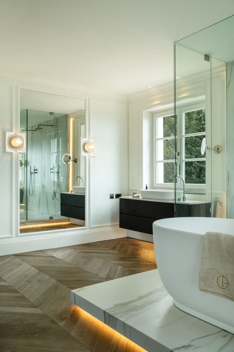 6 bedroom Villa for sale in Marbella with pool garage - € 12,000,000 (Ref: 8495062)