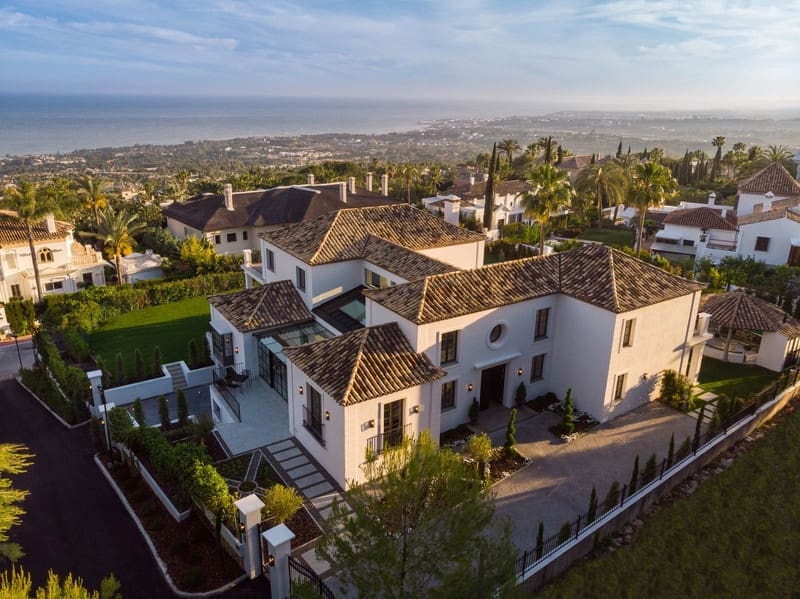 6 bedroom Villa for sale in Marbella with pool garage - € 12,000,000 (Ref: 8495062)