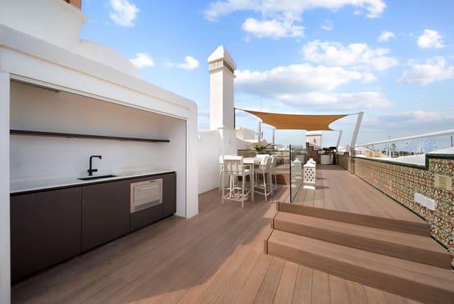 4 soverom Penthouse til salgs i Benalmadena Costa, Benalmádena med svømmebasseng garasje - € 1 975 000 (Ref: 8498752)