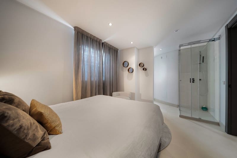 4 soveværelse Penthouse til salg i Benalmadena Costa med swimmingpool garage - € 1.975.000 (Ref: 8498752)