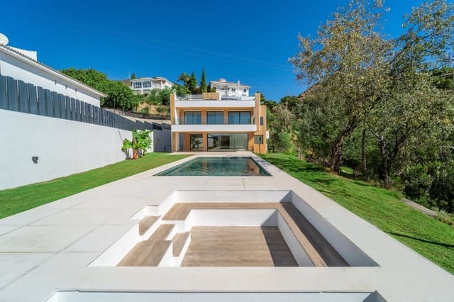 5 sypialnia Willa na sprzedaż w Benalmadena Costa, Benalmádena z basenem garażem - 2 190 000 € (Ref: 8531885)