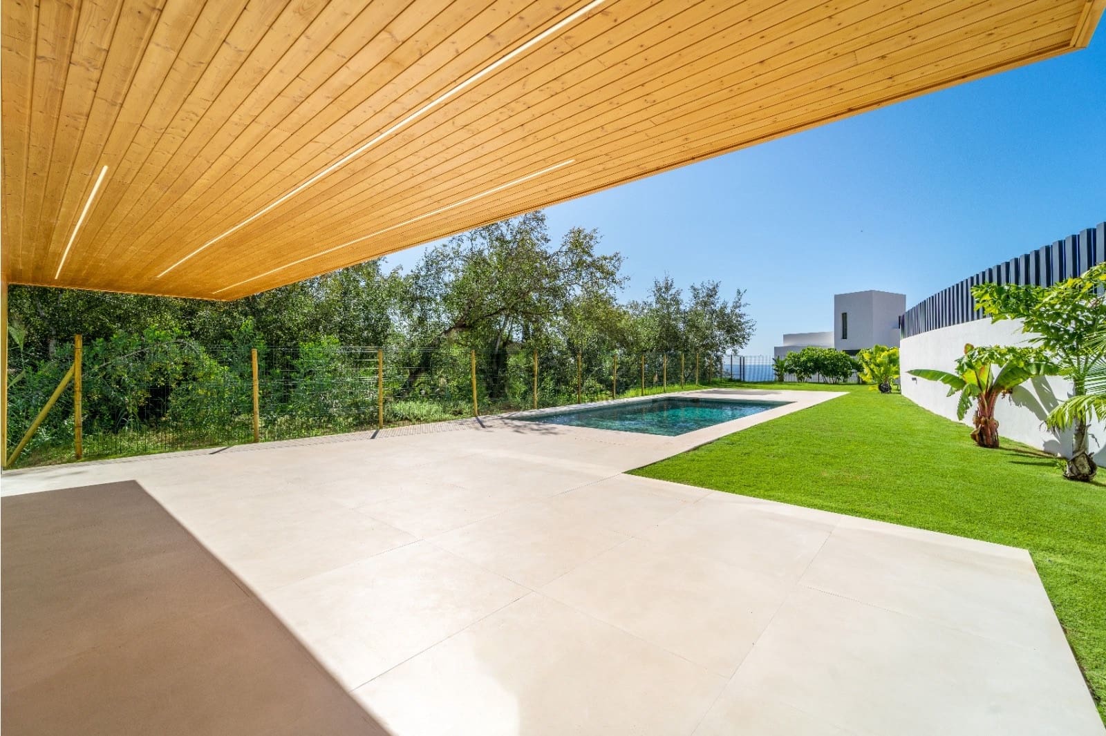 5 soveværelse Villa til salg i Benalmadena Costa med swimmingpool garage - € 2.190.000 (Ref: 8531885)