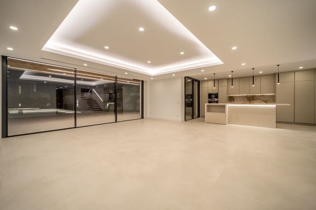 5 sypialnia Willa na sprzedaż w Benalmadena Costa, Benalmádena z basenem garażem - 2 190 000 € (Ref: 8531885)