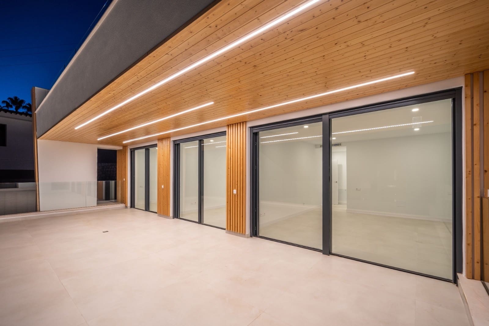 5 soveværelse Villa til salg i Benalmadena Costa med swimmingpool garage - € 2.190.000 (Ref: 8531885)