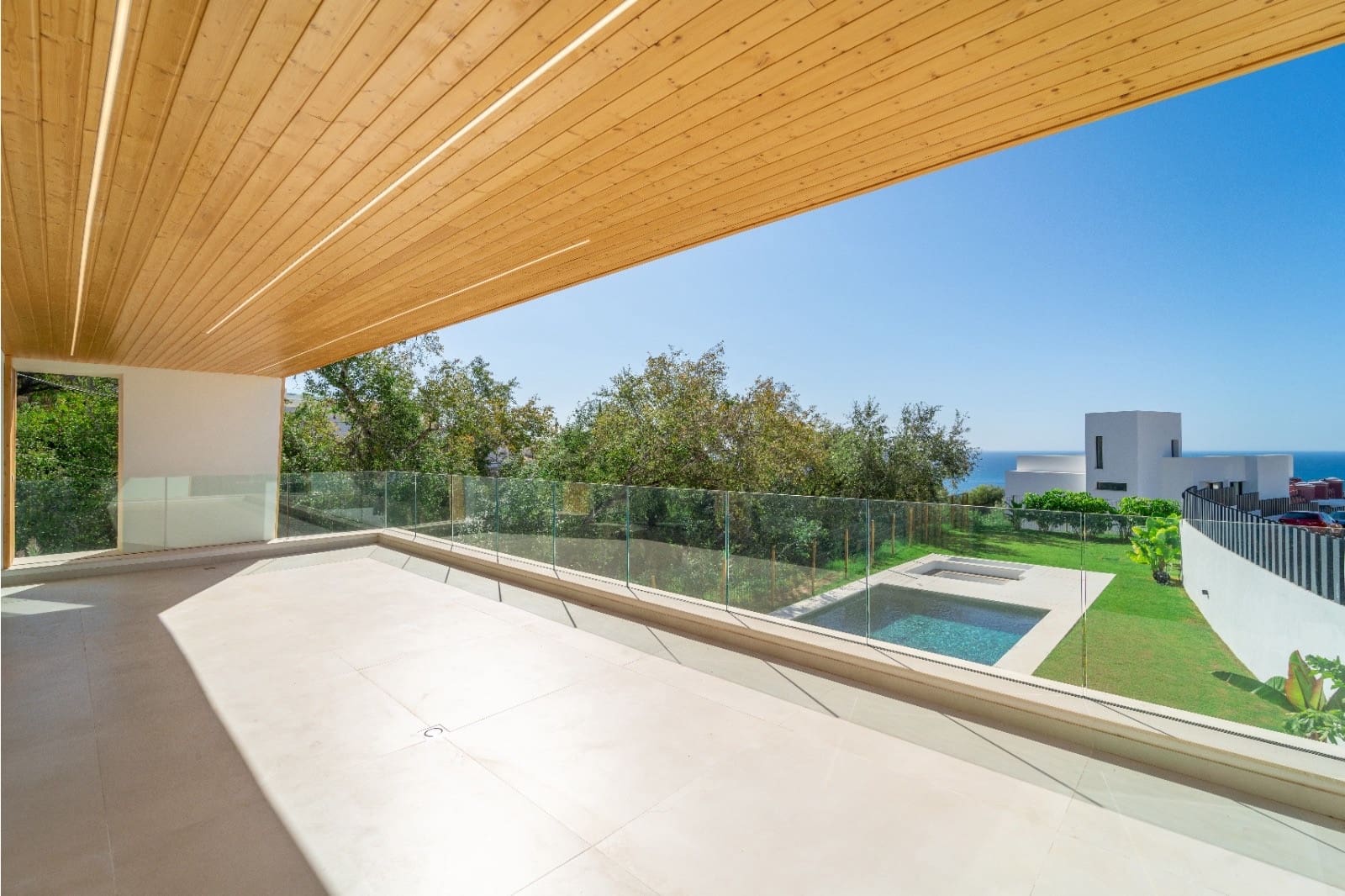 5 slaapkamer Villa te koop in Benalmadena Costa met zwembad garage - € 2.190.000 (Ref: 8531885)