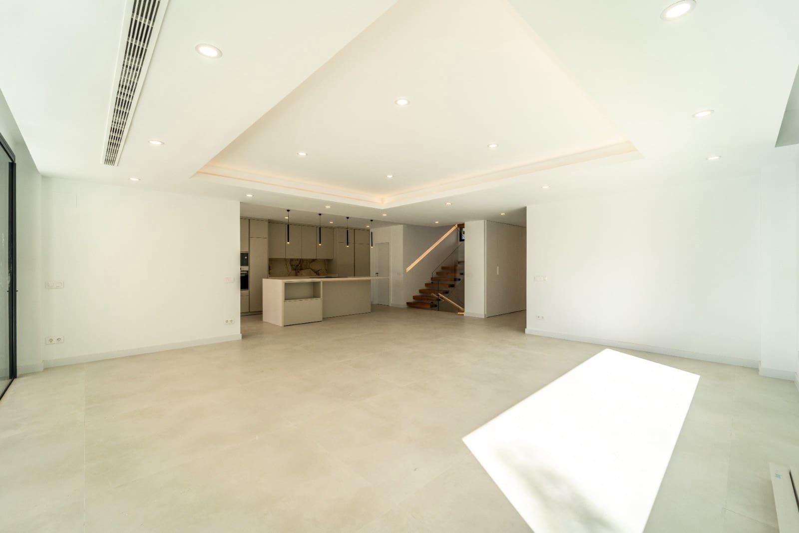 5 slaapkamer Villa te koop in Benalmadena Costa met zwembad garage - € 2.190.000 (Ref: 8531885)
