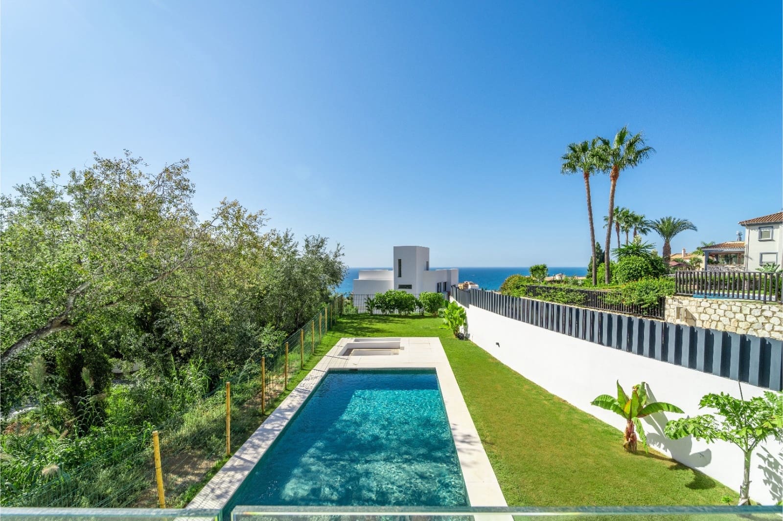 5 slaapkamer Villa te koop in Benalmadena Costa met zwembad garage - € 2.190.000 (Ref: 8531885)