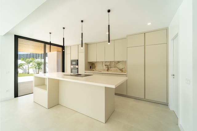 5 sypialnia Willa na sprzedaż w Benalmadena Costa, Benalmádena z basenem garażem - 2 190 000 € (Ref: 8531885)