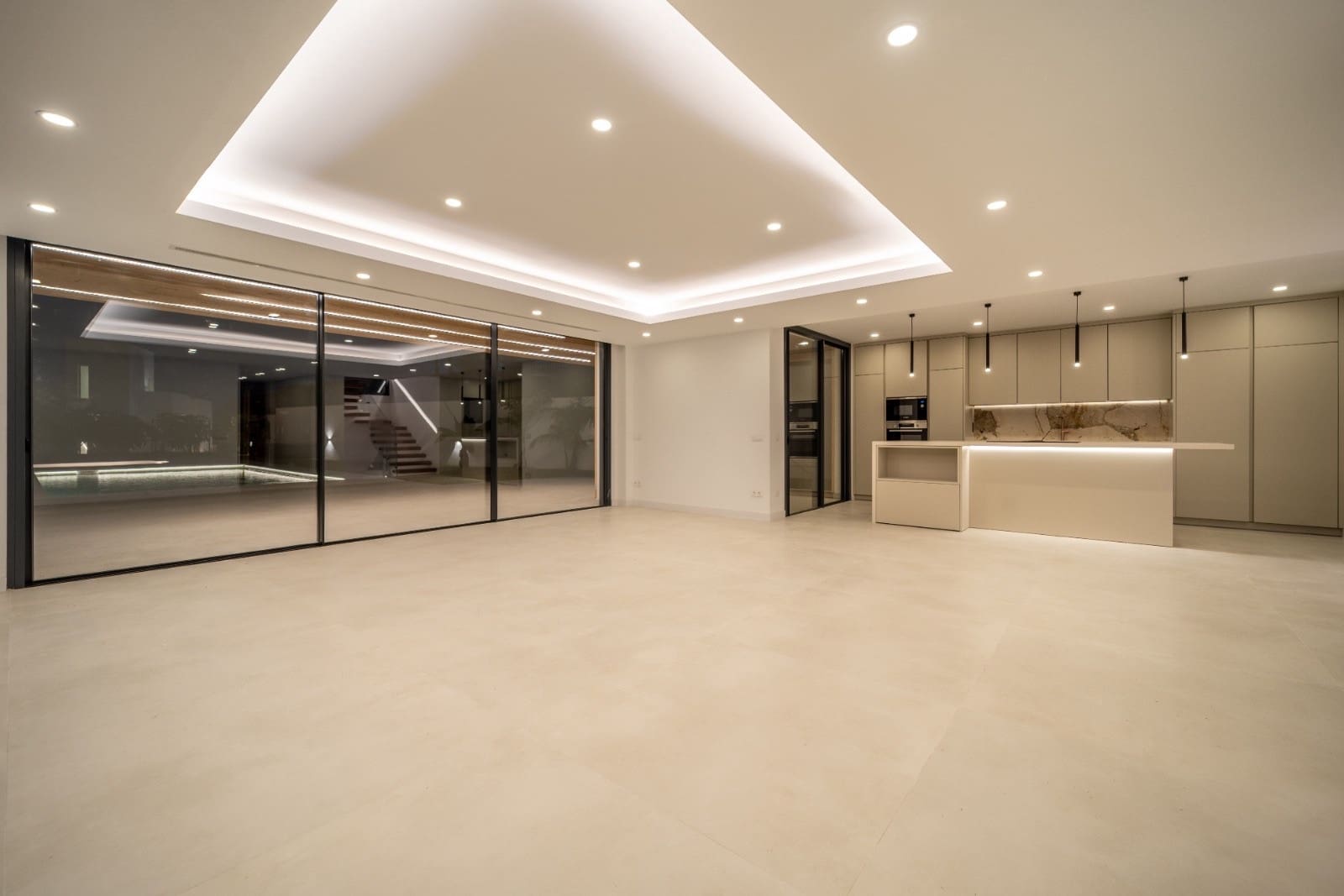 5 slaapkamer Villa te koop in Benalmadena Costa met zwembad garage - € 2.190.000 (Ref: 8531885)