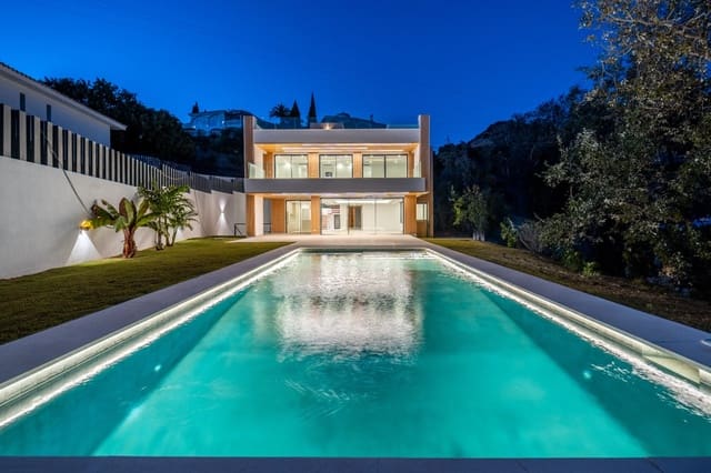 5 sypialnia Willa na sprzedaż w Benalmadena Costa, Benalmádena z basenem garażem - 2 190 000 € (Ref: 8531885)