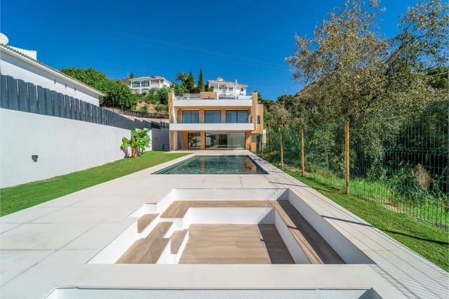 5 sypialnia Willa na sprzedaż w Benalmadena Costa, Benalmádena z basenem garażem - 2 190 000 € (Ref: 8531885)