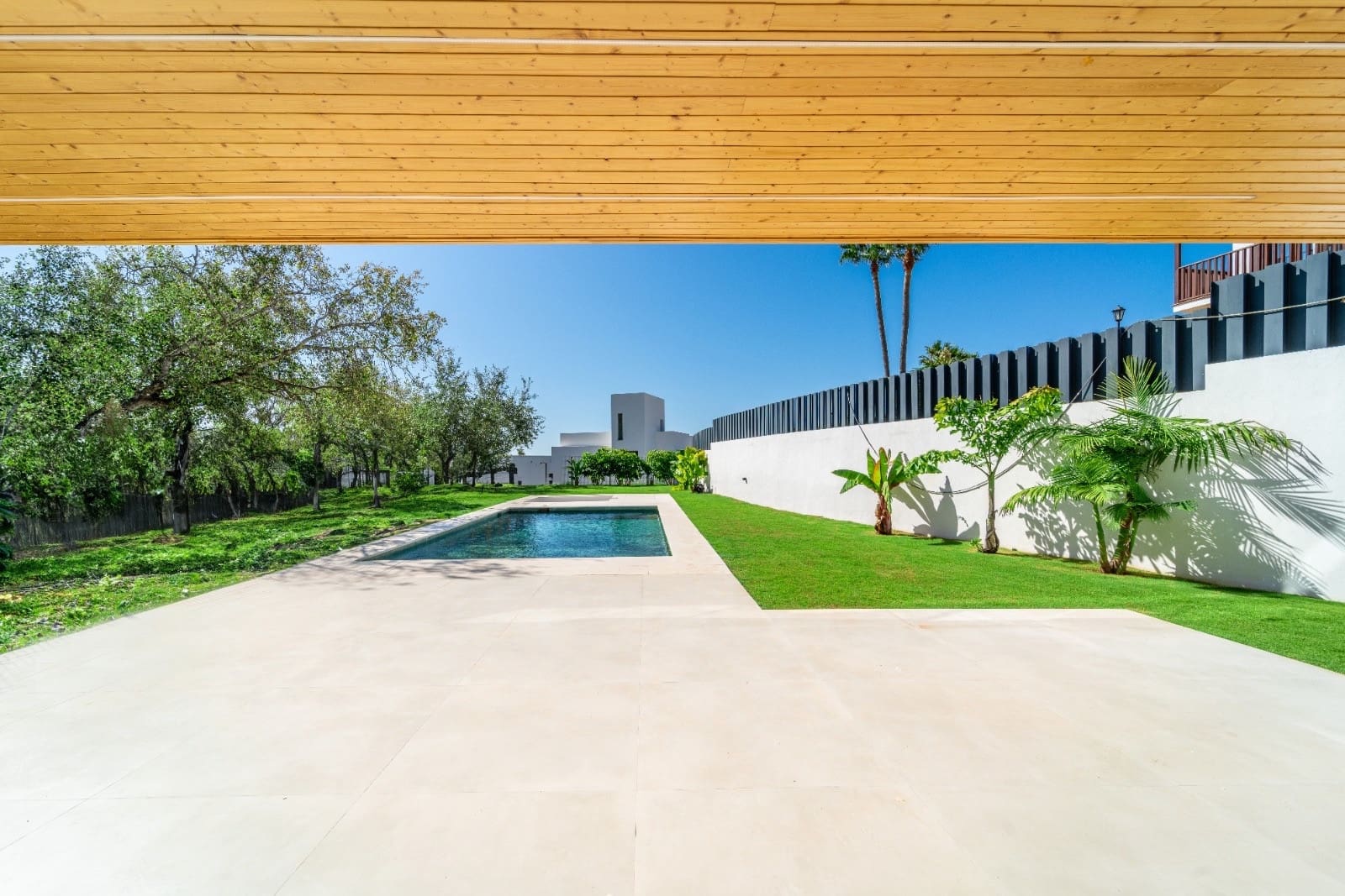 5 slaapkamer Villa te koop in Benalmadena Costa met zwembad garage - € 2.190.000 (Ref: 8531885)
