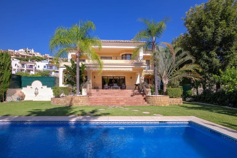 Chalet de 6 habitaciones en Benahavís en venta con piscina garaje - 2.100.000 € (Ref: 8536816)