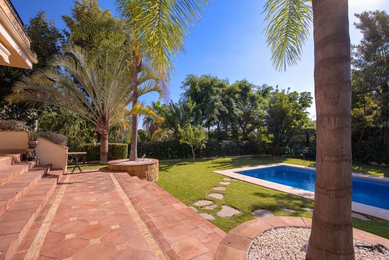 Chalet de 6 habitaciones en Benahavís en venta con piscina garaje - 2.100.000 € (Ref: 8536816)
