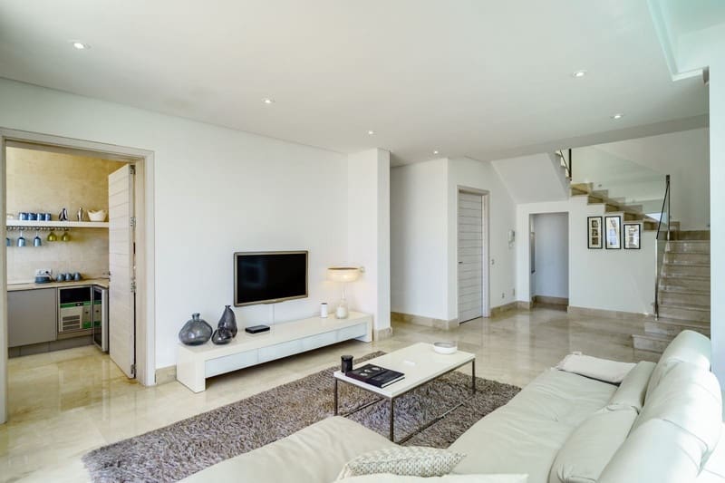 5 bedroom Villa for sale in El Madronal with pool garage - € 4,600,000 (Ref: 8536817)