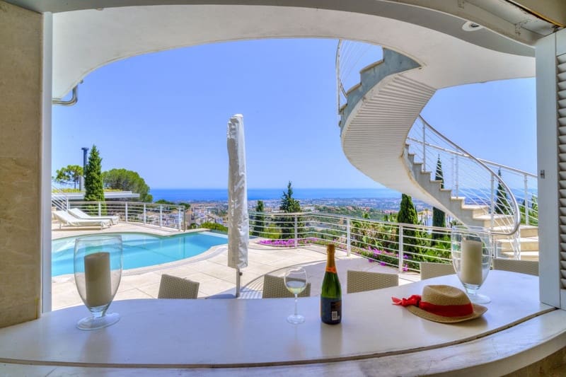 5 bedroom Villa for sale in El Madronal with pool garage - € 4,600,000 (Ref: 8536817)