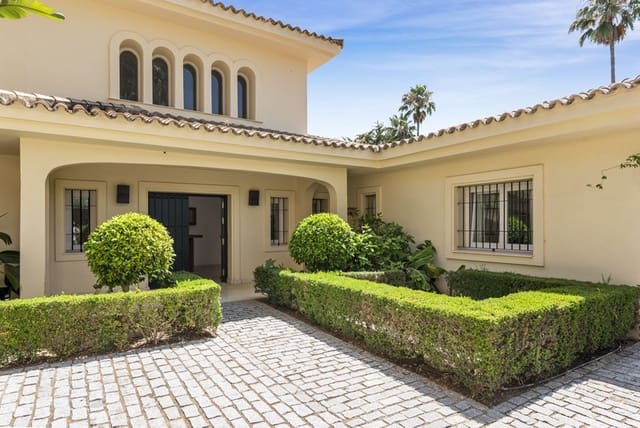 7 makuuhuone Huvila myytävänä paikassa Sotogrande, San Roque mukana uima-altaan 
autotalli - 3 850 000 € (Ref: 8536819)