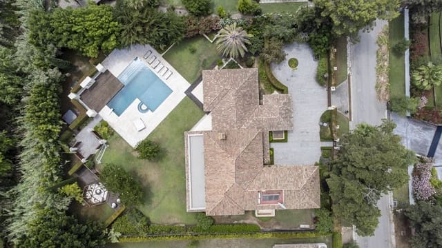 7 makuuhuone Huvila myytävänä paikassa Sotogrande, San Roque mukana uima-altaan 
autotalli - 3 850 000 € (Ref: 8536819)