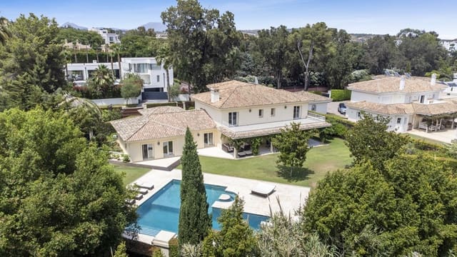 7 makuuhuone Huvila myytävänä paikassa Sotogrande, San Roque mukana uima-altaan 
autotalli - 3 850 000 € (Ref: 8536819)