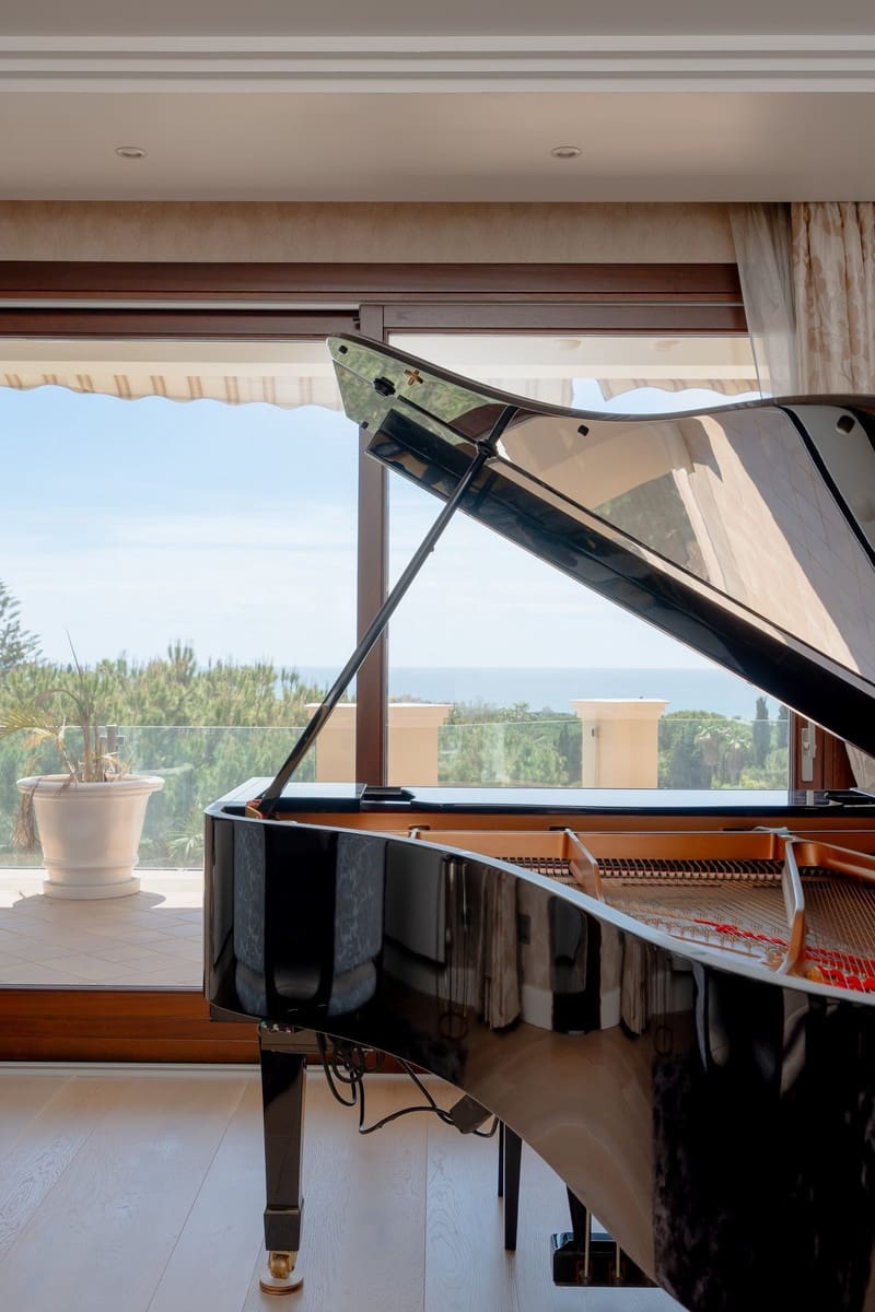 7 bedroom Villa for sale in Marbella with pool garage - € 5,900,000 (Ref: 8536821)