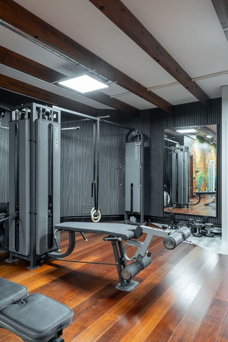 7 bedroom Villa for sale in Marbella with pool garage - € 5,900,000 (Ref: 8536821)