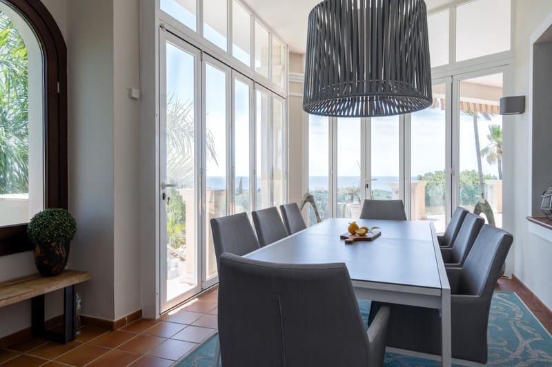 7 sovrum Villa till salu i Marbella med pool garage - 5 900 000 € (Ref: 8536821)