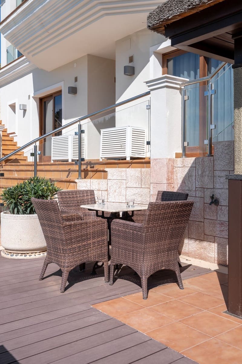 7 sovrum Villa till salu i Marbella med pool garage - 5 900 000 € (Ref: 8536821)
