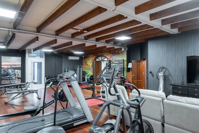 7 sovrum Villa till salu i Marbella med pool garage - 5 900 000 € (Ref: 8536821)