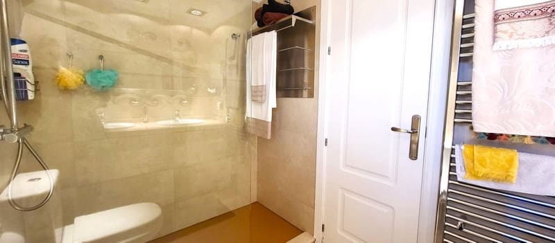 4 quarto Penthouse para venda em Marbella com piscina garagem - 1 365 000 € (Ref: 8538763)