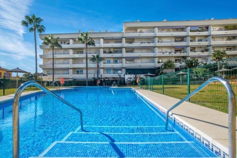 4 quarto Penthouse para venda em Marbella com piscina garagem - 1 365 000 € (Ref: 8538763)